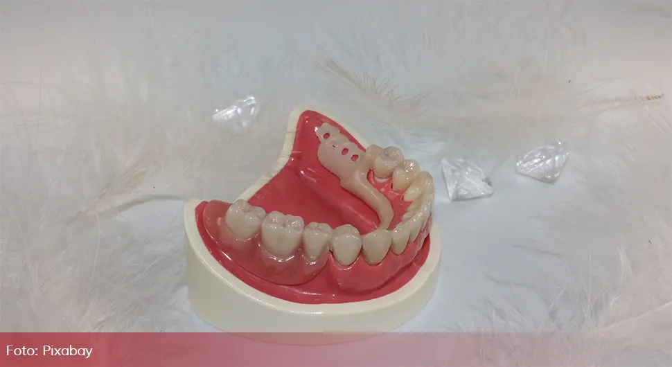 zubna proteza pixabay.webp
